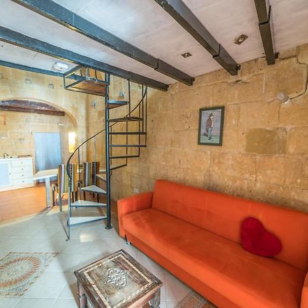 Appartement PA - Unique Artsy Loft à La Valette Extérieur photo